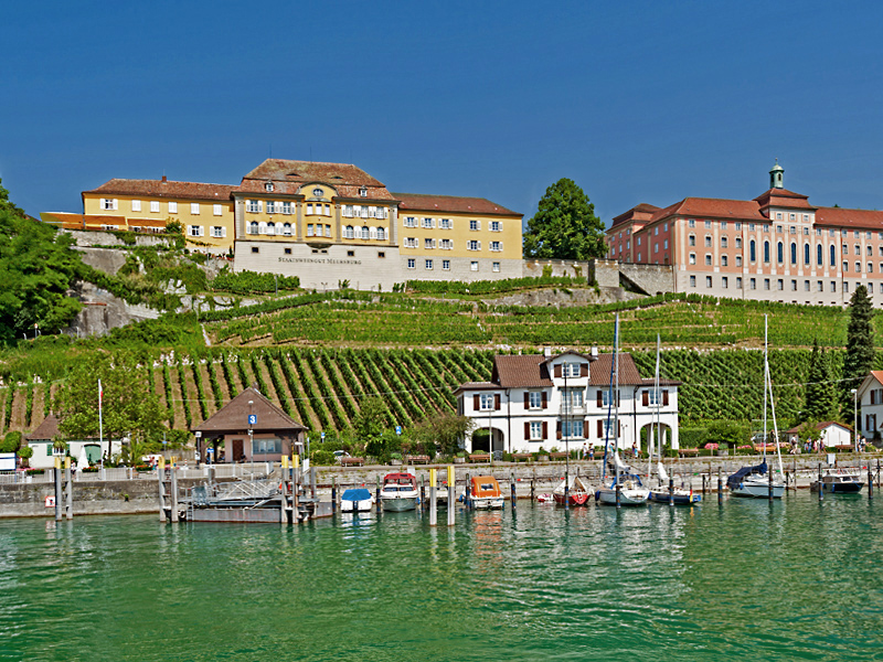 Staatsweingut und Neues Schloss Meersburg